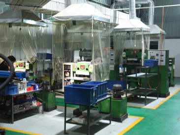 Parties en forme irrégulière en caoutchouc pour cheveux en forme spéciale en caoutchouc OEM ODM 19