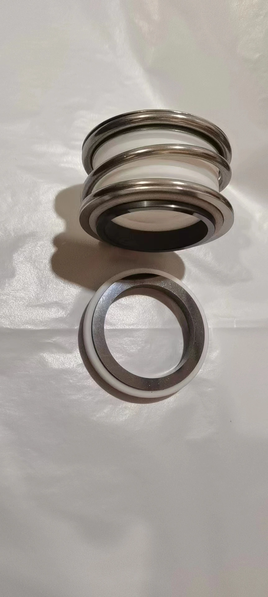 Résistant à l'usure et à la corrosion et résistant aux températures élevées 2